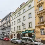 Selin Apartments